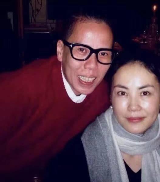 吃瓜三人娱乐圈,吃瓜三人组揭秘娱乐圈幕后风云